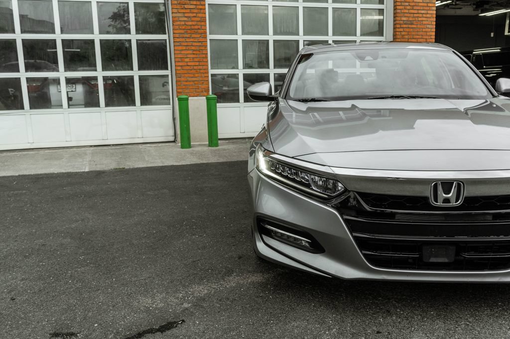 Used 2019 Honda Accord EX image 32