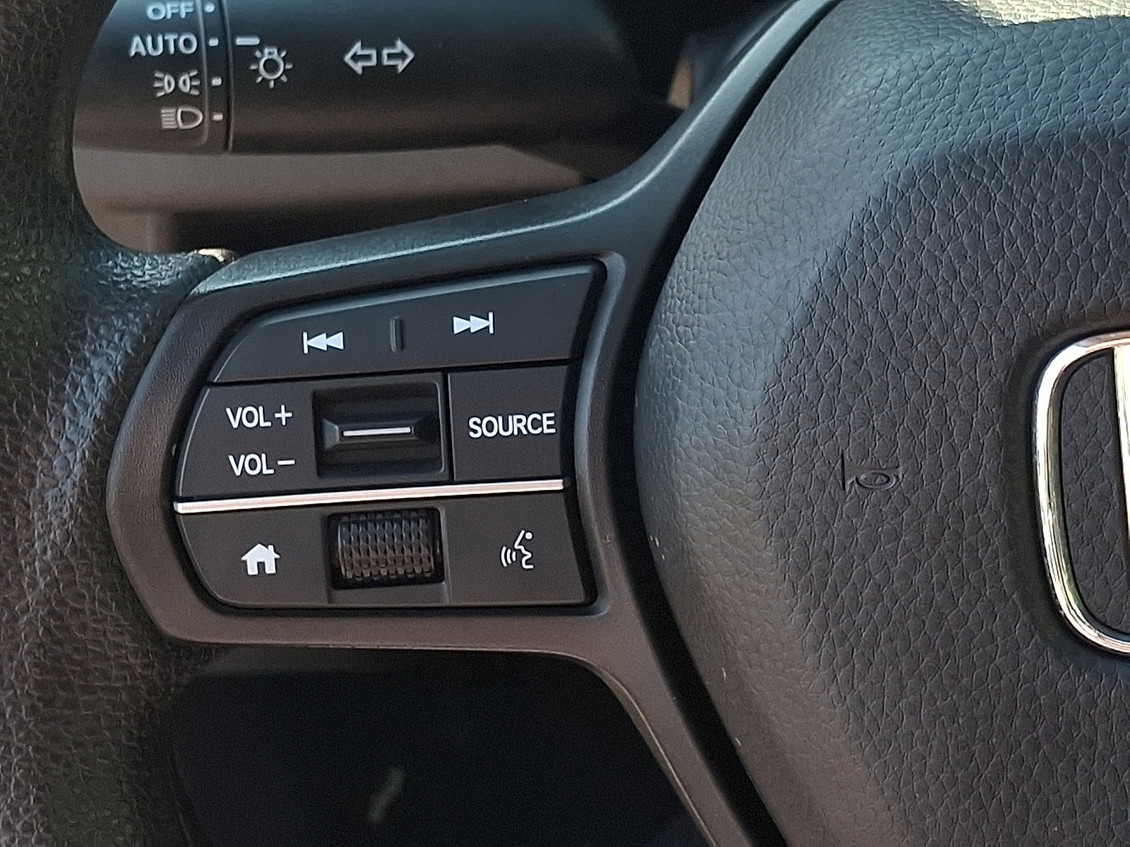 Used 2023 Honda CR-V EX image 23