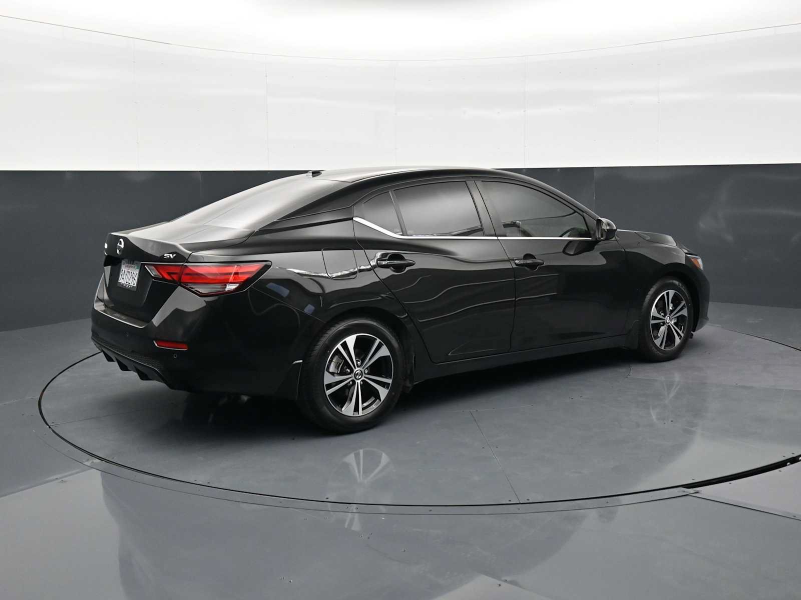 Used 2022 Nissan Sentra SV w/ All-Weather Package FWD image 5