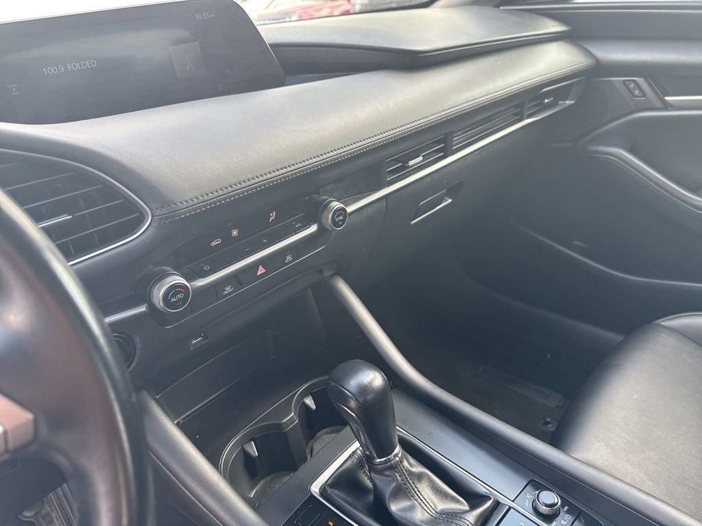 Used 2020 MAZDA MAZDA3 Hatchback FWD image 11