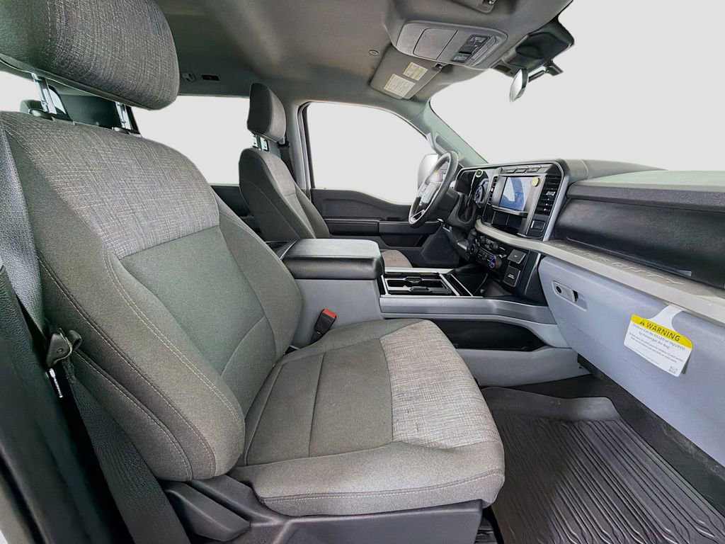 Used 2024 Ford F250 XLT w/ FX4 Off-Road Package image 16