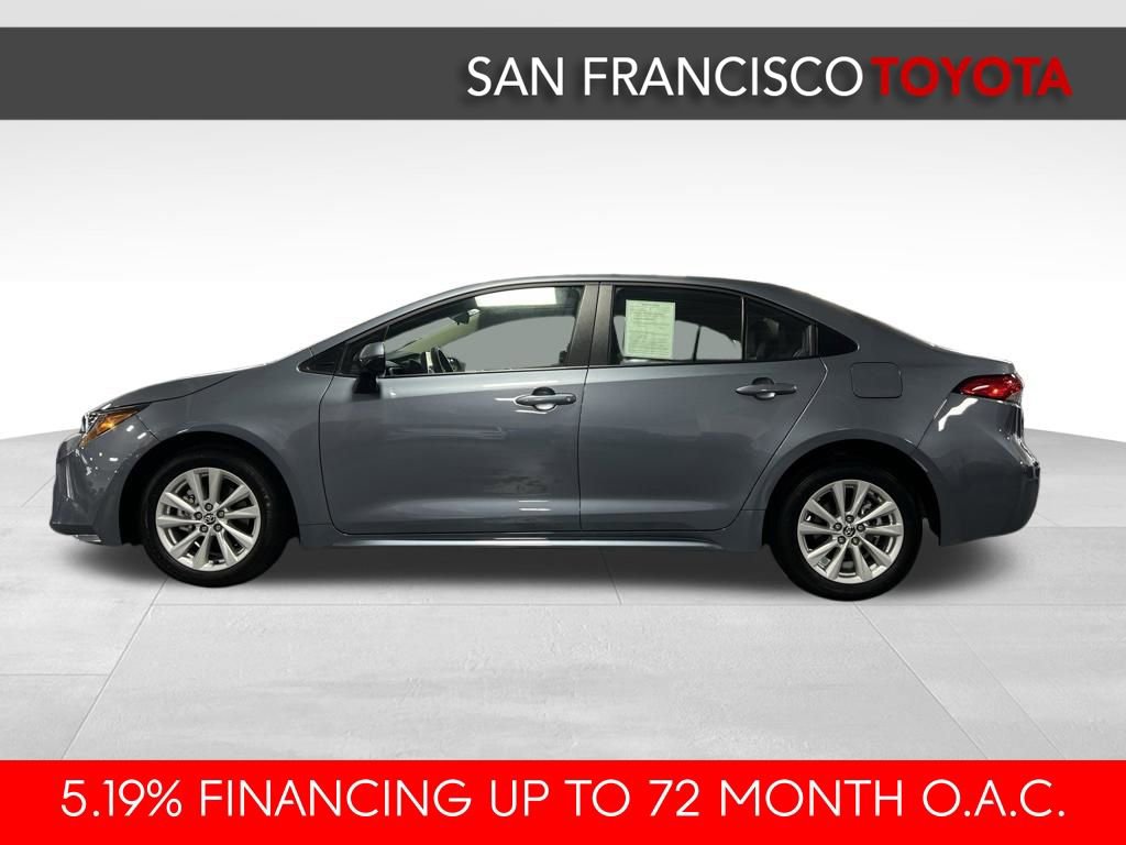 Used 2026 Toyota Corolla LE w/ LE Premium Package FWD image 2