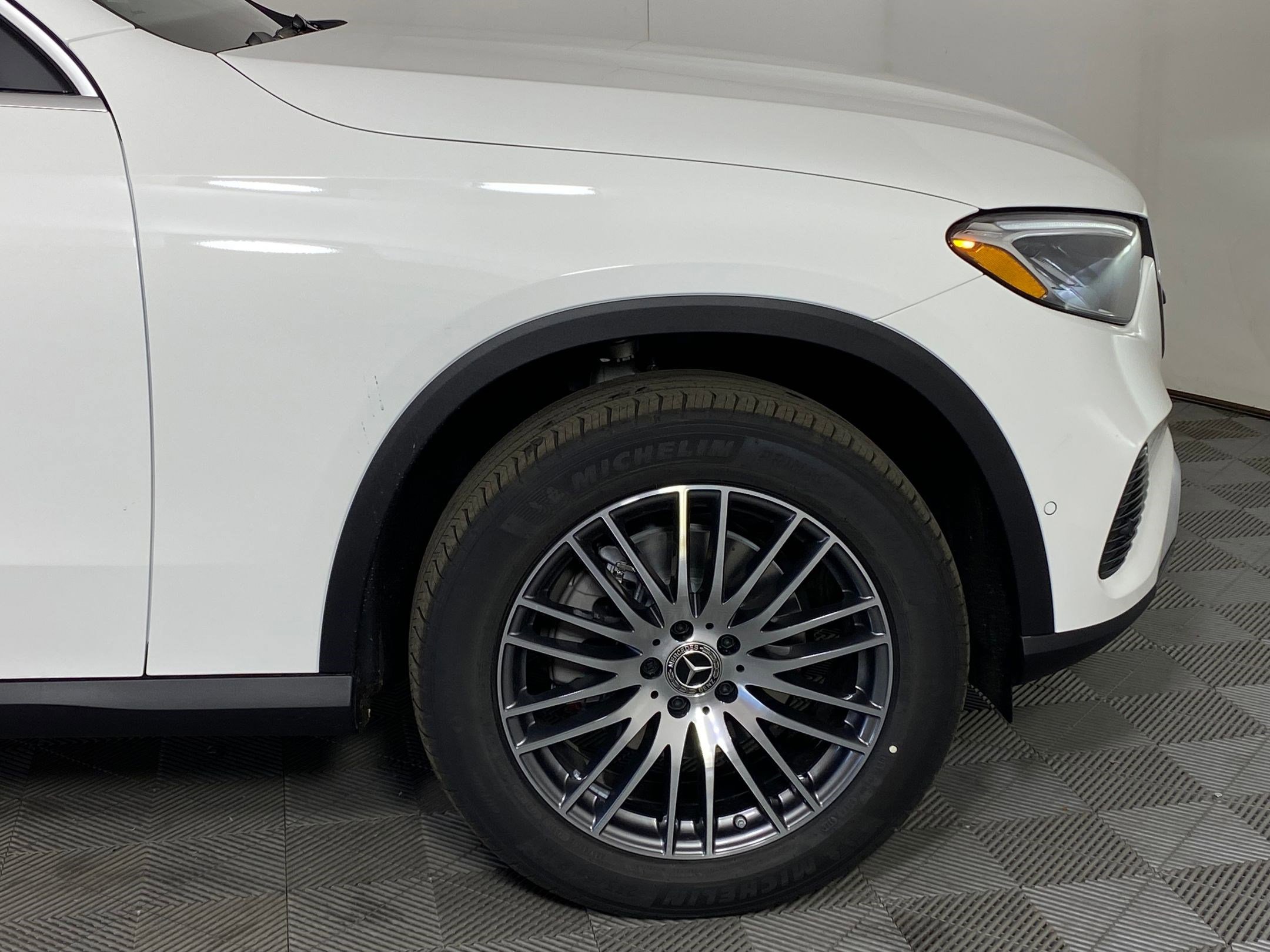 Used 2026 Mercedes-Benz GLC 300 4MATIC image 10