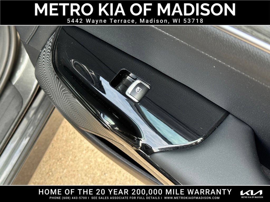 Used 2025 Kia K5 EX FWD image 41
