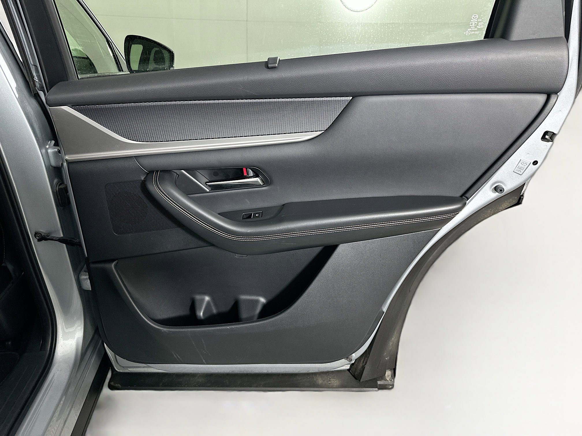 Used 2025 MAZDA CX-90 3.3 Turbo w/ Premium Sport Pkg image 33