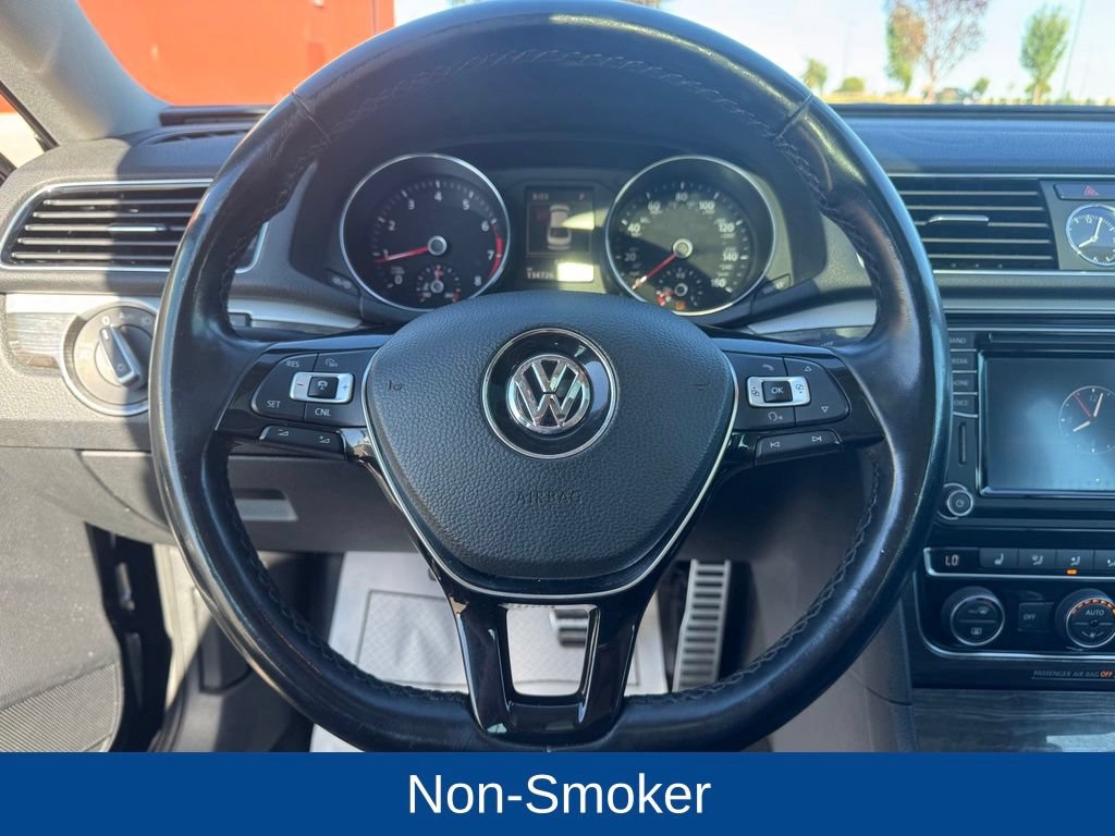 Used 2017 Volkswagen Passat 1.8T SEL Premium FWD image 11