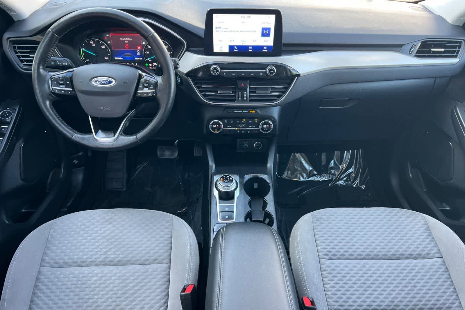 Used 2021 Ford Escape SE w/ Cold Weather Package image 4