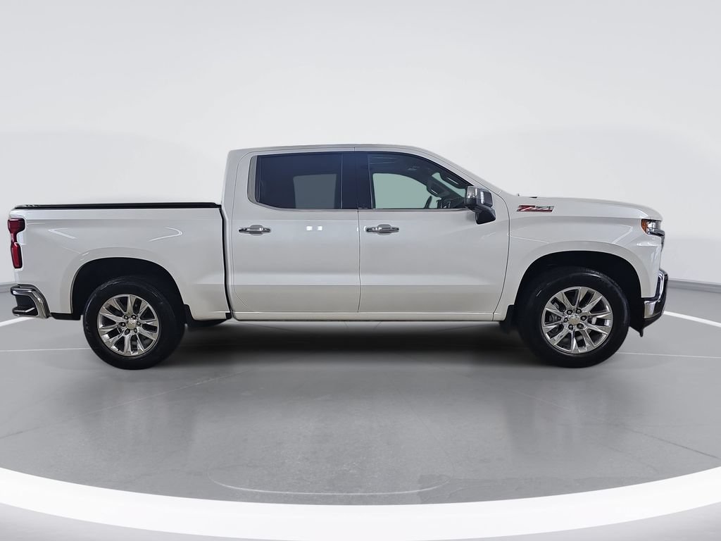 Certified 2022 Chevrolet Silverado 1500 LTZ w/ LTZ Premium Package AWD/4WD image 2
