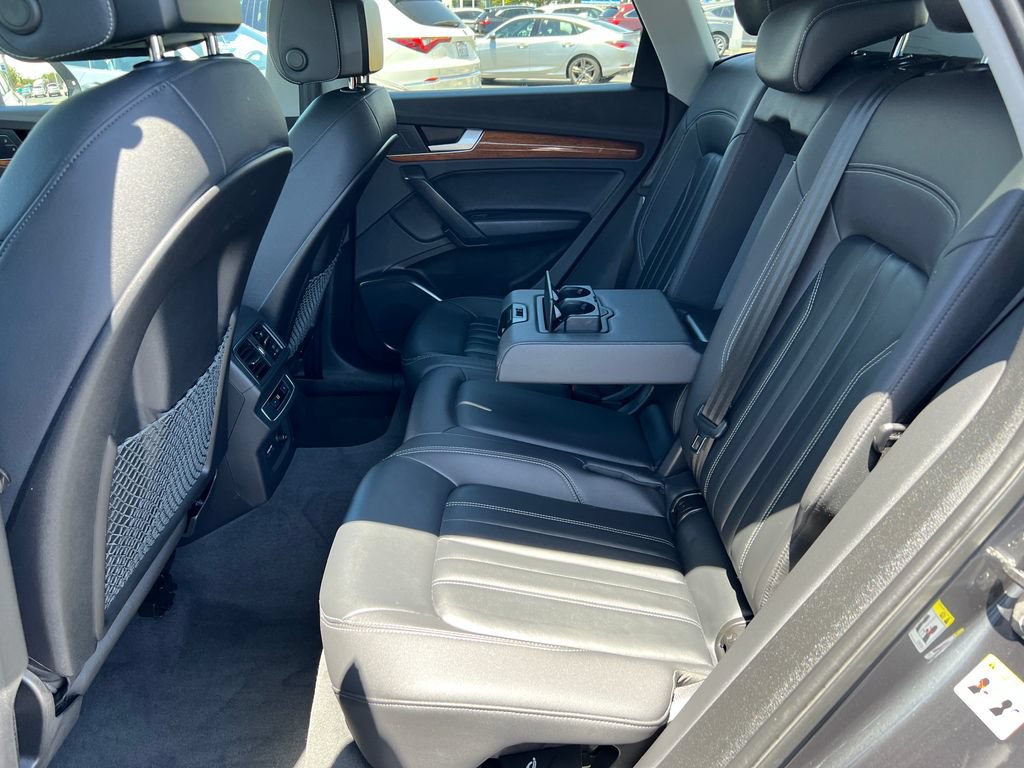 Used 2023 Audi Q5 2.0T Premium w/ Convenience Package AWD/4WD image 27