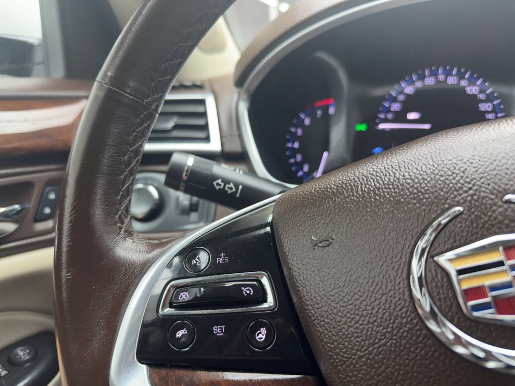 Used 2015 Cadillac SRX Luxury FWD image 37