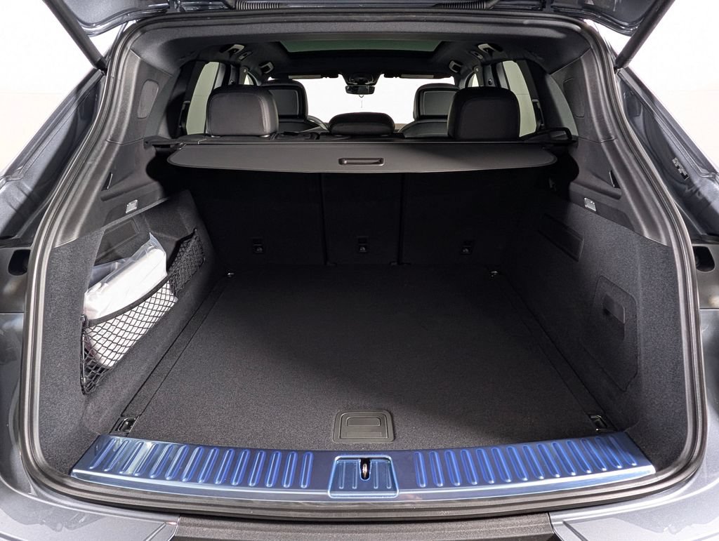New 2026 Porsche Cayenne AWD/4WD image 17