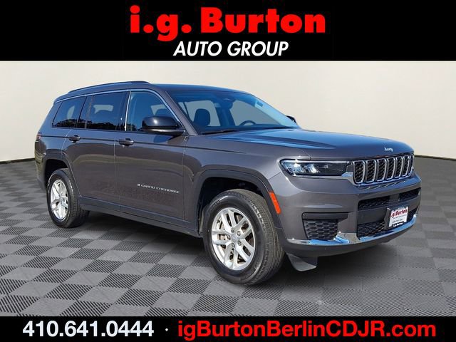 Used 2023 Jeep Grand Cherokee L Laredo image 1