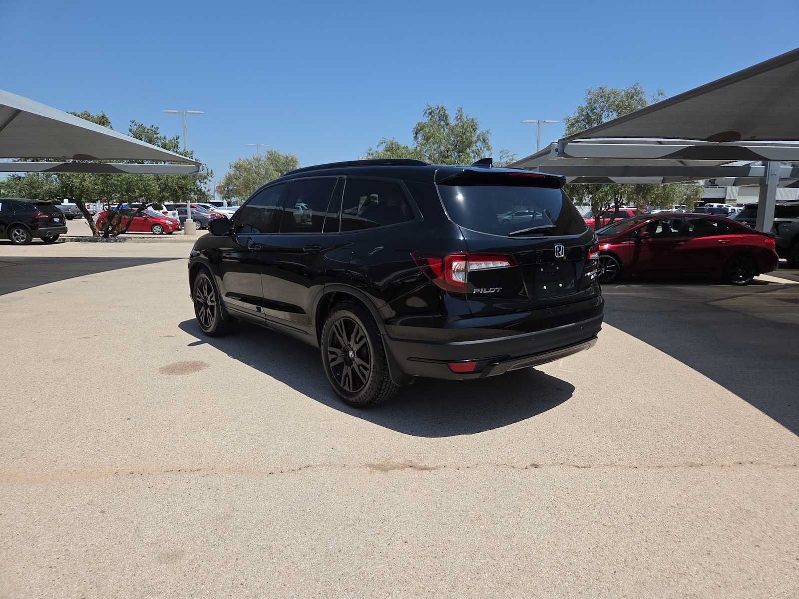 Used 2021 Honda Pilot Black Edition image 6