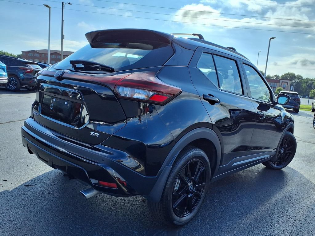 Used 2024 Nissan Kicks SR w/ SR Premium Package FWD image 31