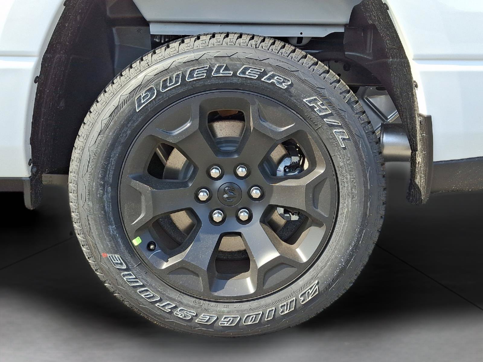 New 2026 RAM 1500 Express AWD/4WD image 15