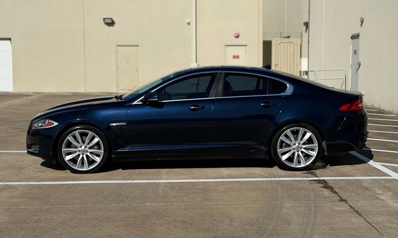 Used 2015 Jaguar XF Portfolio AWD/4WD image 5