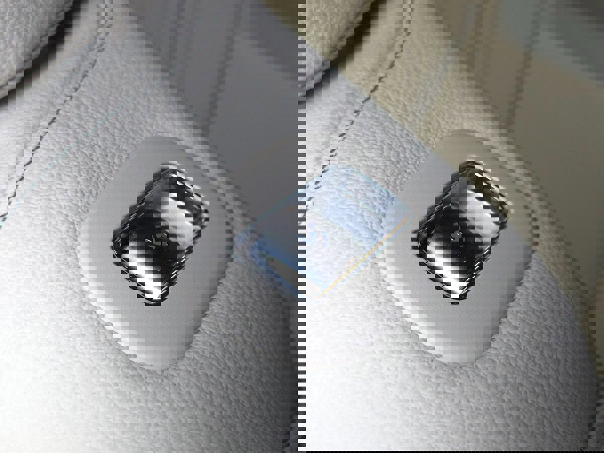 Used 2024 Mercedes-Benz GLE 350 4MATIC SUV image 16