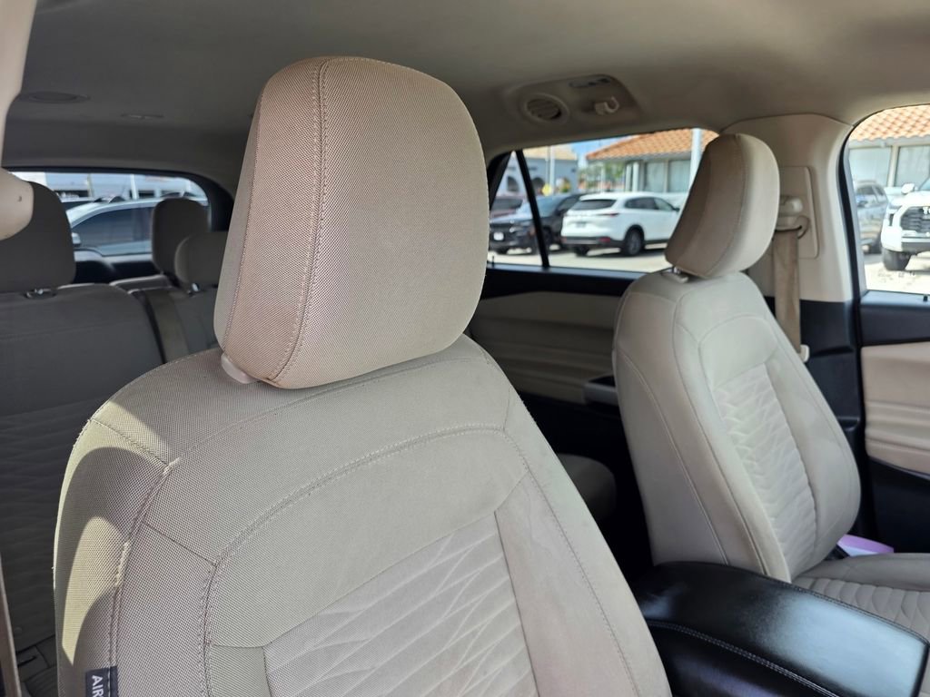 Used 2021 Ford Explorer XLT image 19