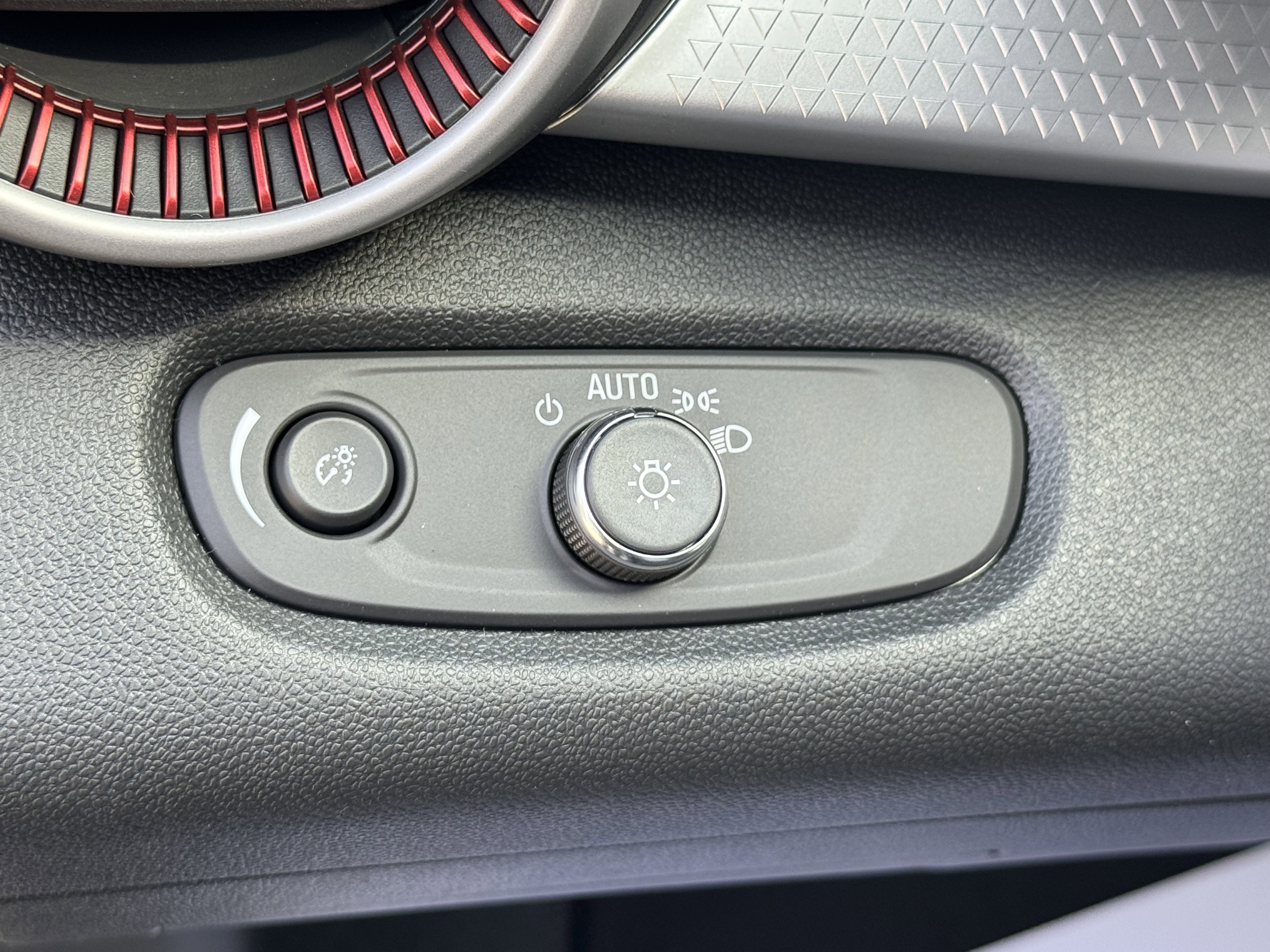 New 2026 Chevrolet Trax RS image 16