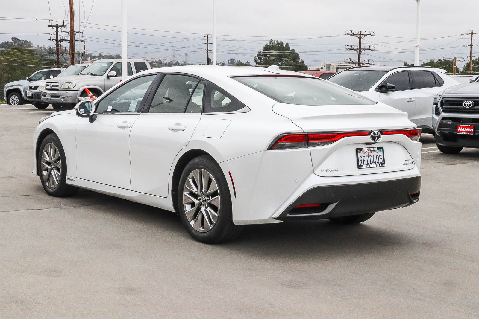 Certified 2023 Toyota Mirai w/ Advanced Technology Package RWD image 5