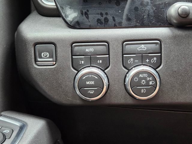 Used 2025 GMC Sierra 1500 Elevation image 34