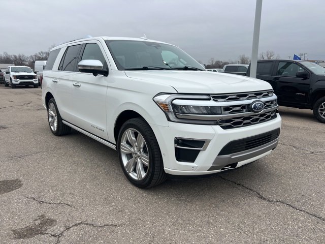 Certified 2022 Ford Expedition Platinum image 3