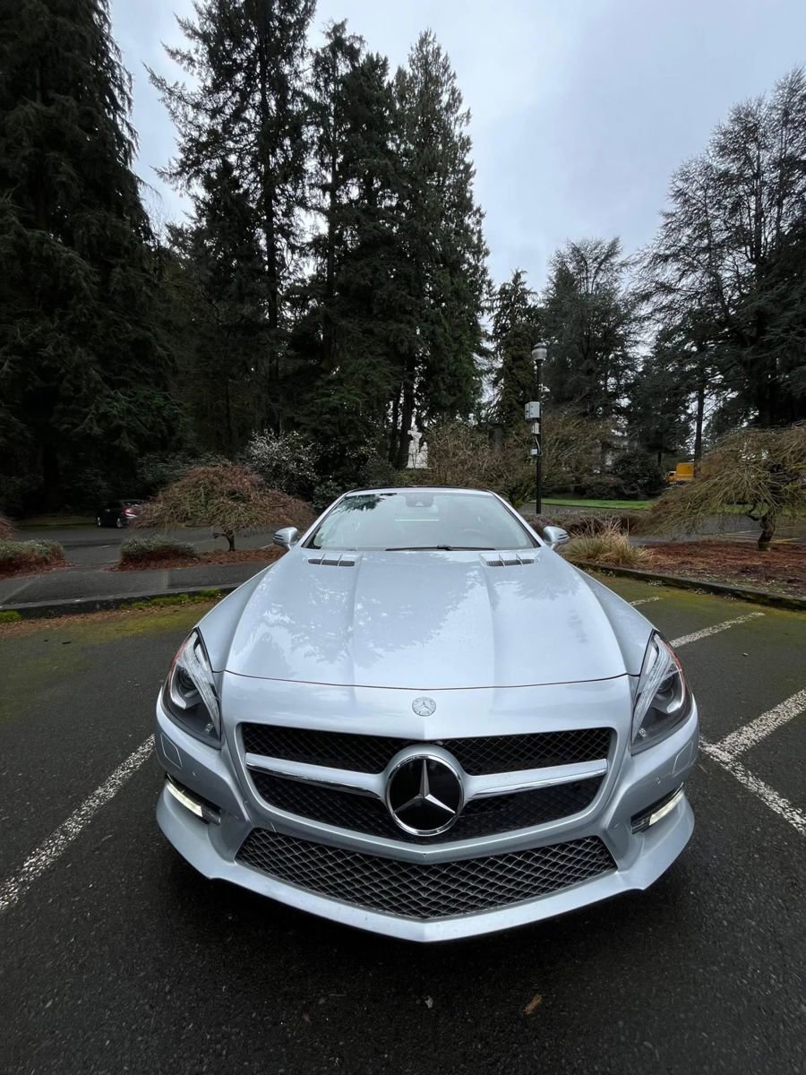 Used 2013 Mercedes-Benz SL 550 w/ Premium Pkg image 1