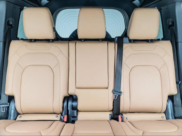 New 2026 Land Rover Defender 110 S AWD/4WD image 19