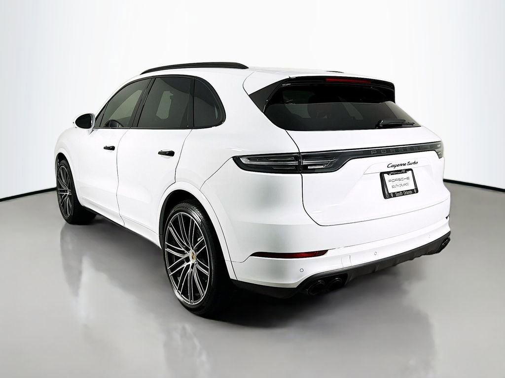 Used 2023 Porsche Cayenne Turbo image 3