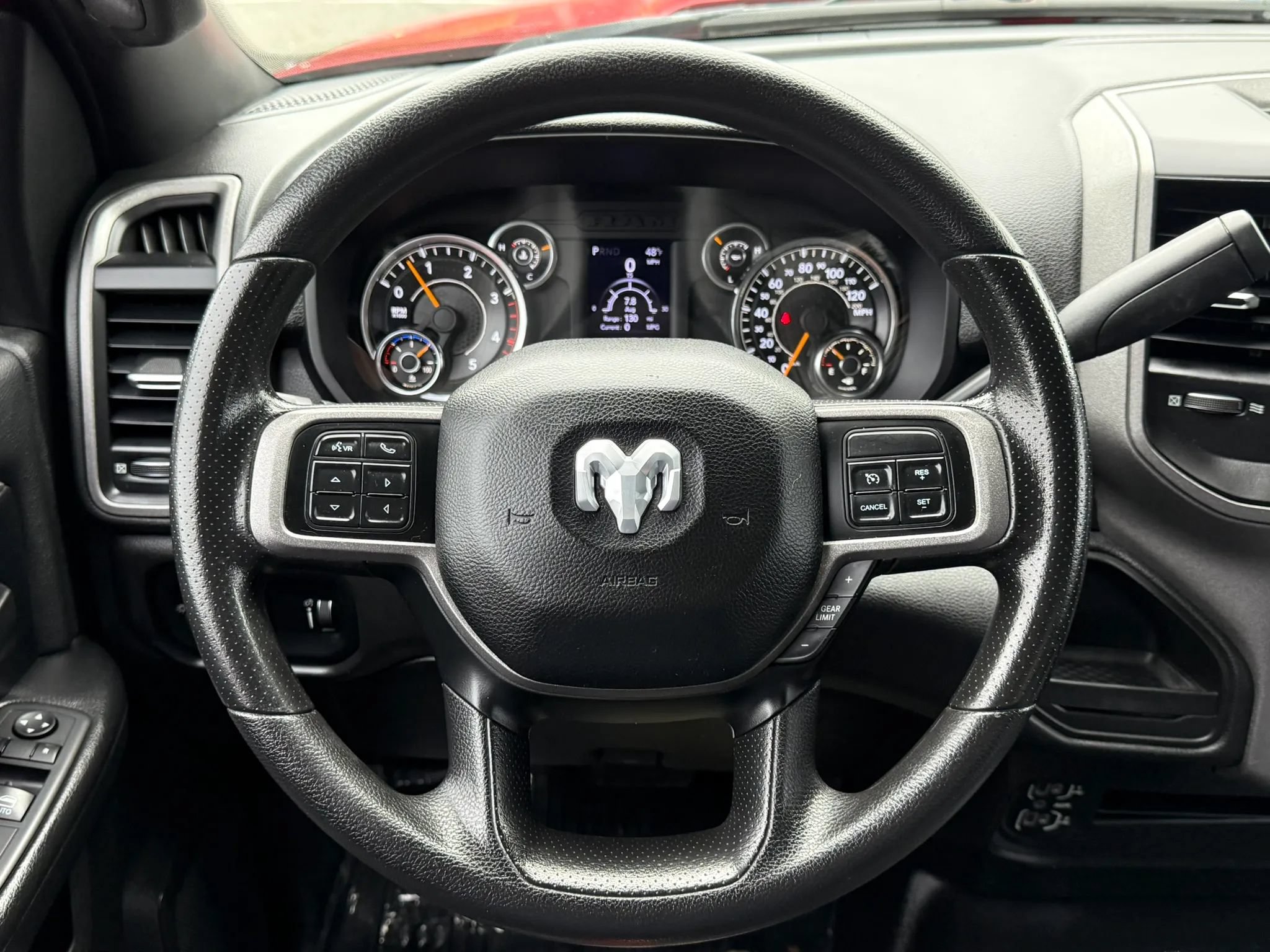 Used 2021 RAM 3500 Tradesman w/ Chrome Appearance Group RWD image 9