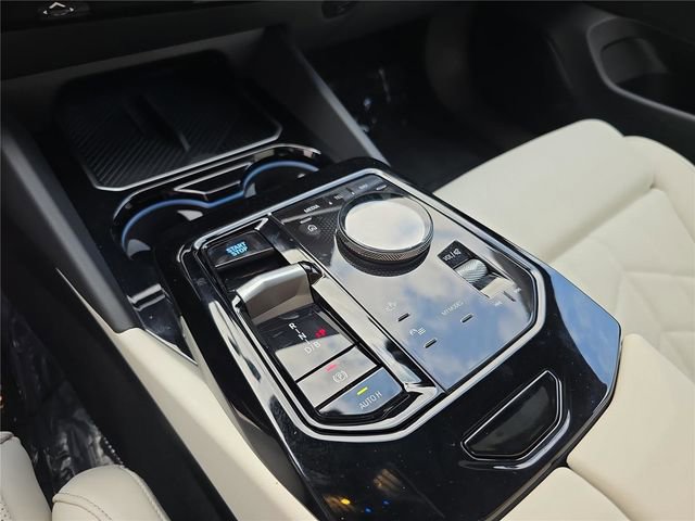 Used 2025 BMW i5 M60 w/ Premium Package AWD/4WD image 30