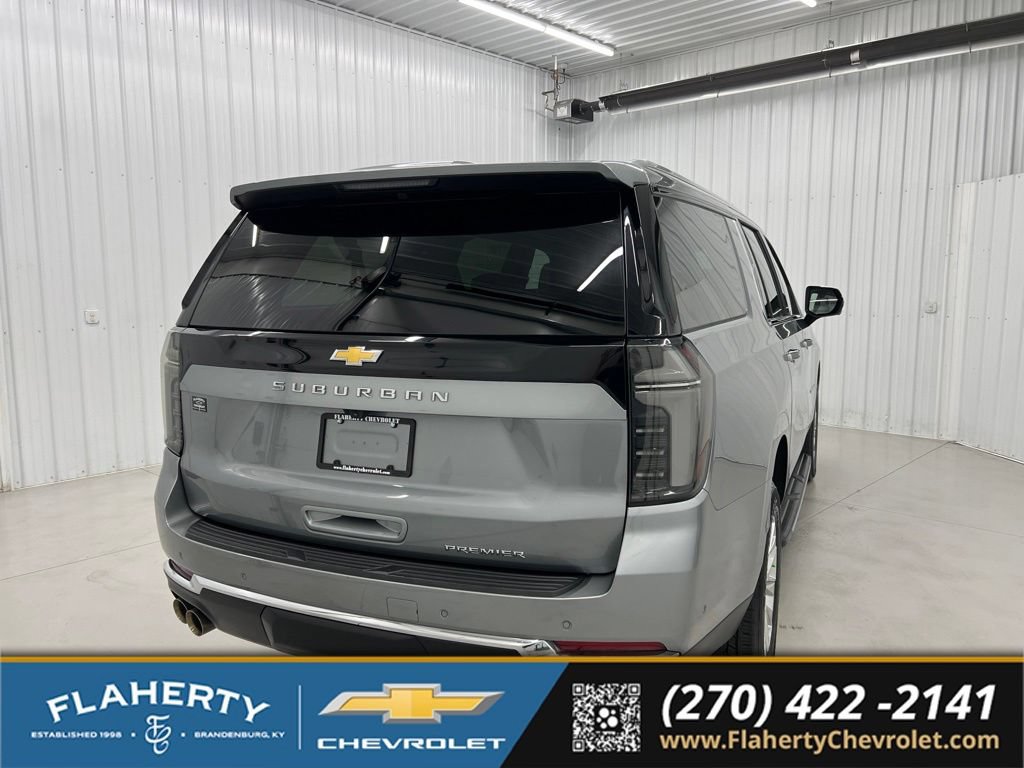 Used 2026 Chevrolet Suburban Premier AWD/4WD image 3
