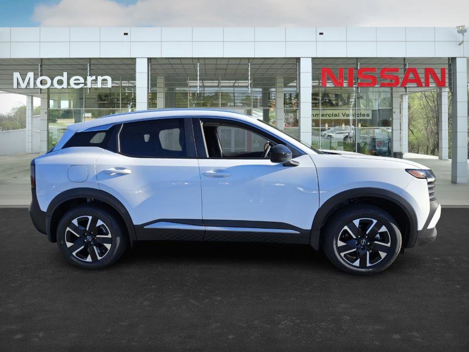New 2026 Nissan Kicks SV image 3