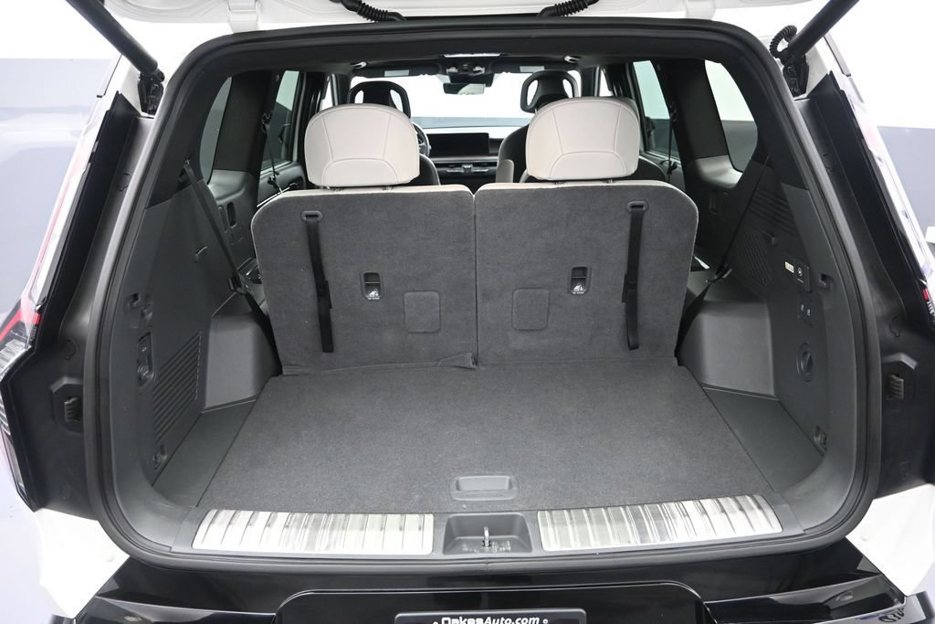 Certified 2024 Kia EV9 GT-Line AWD/4WD image 38
