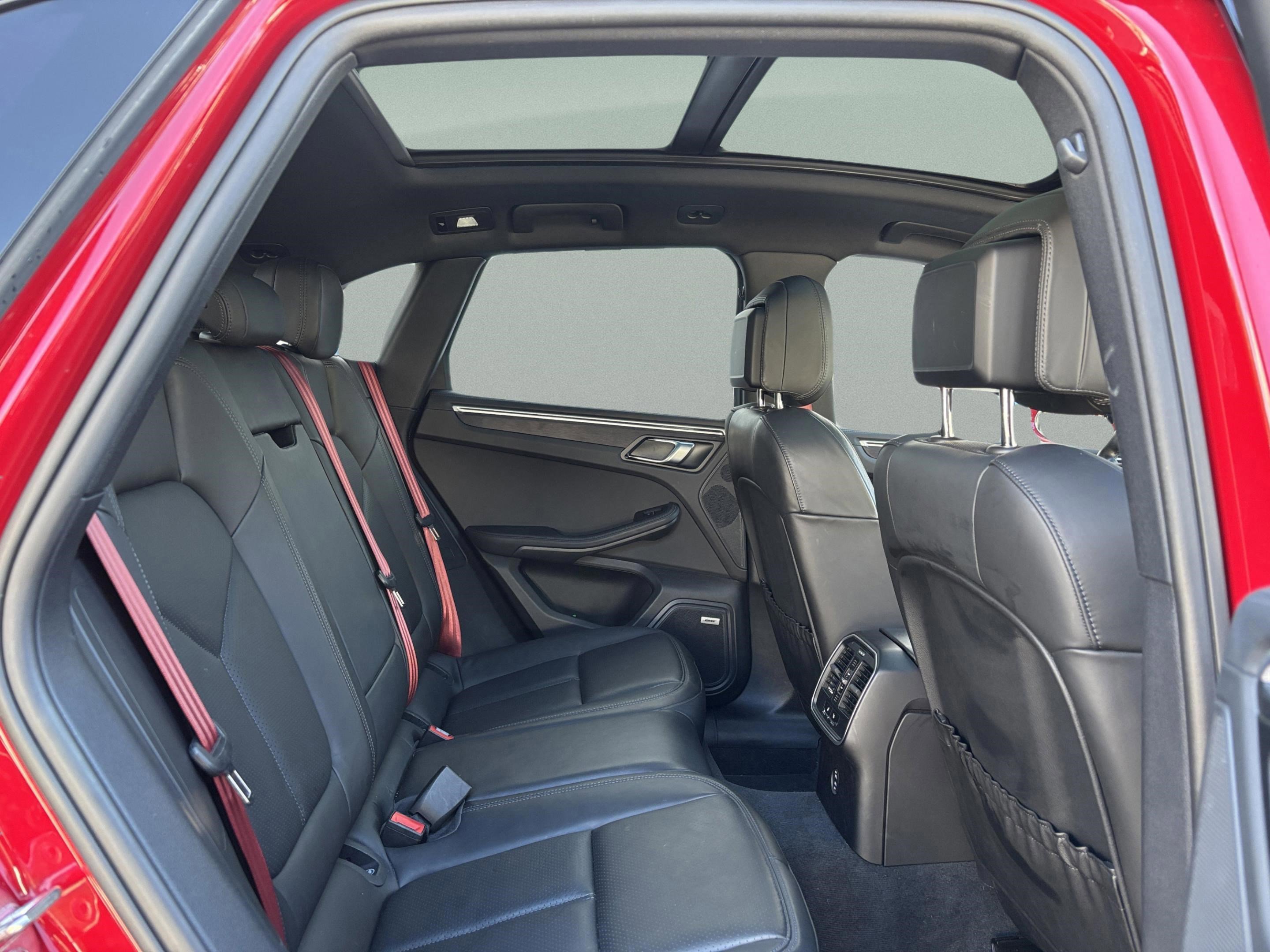 Used 2022 Porsche Macan GTS image 21