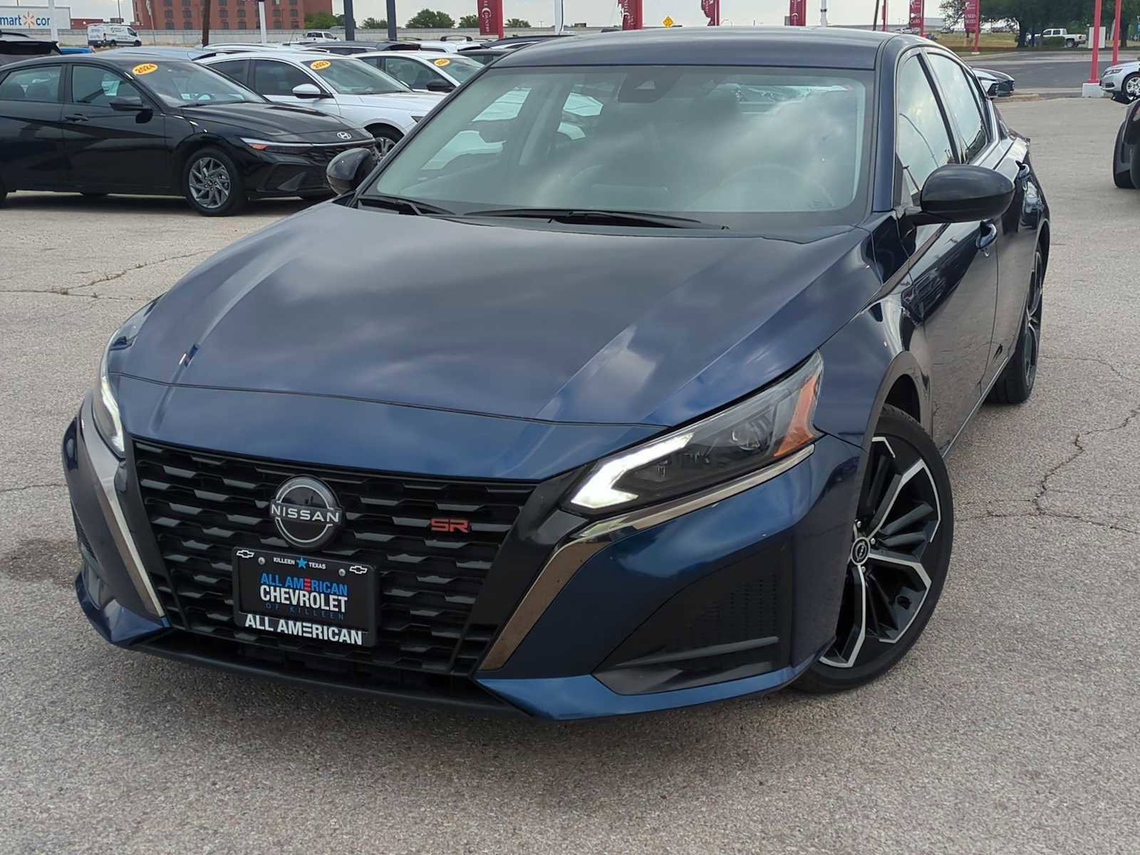 Used 2024 Nissan Altima 2.5 SR image 1
