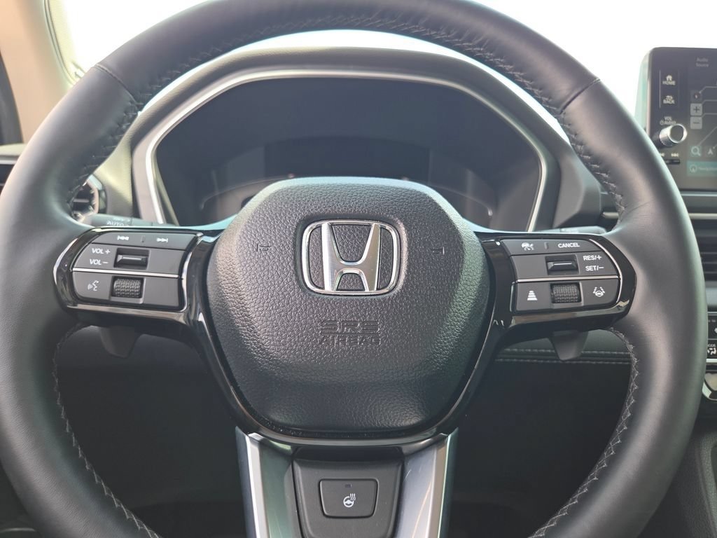 Used 2025 Honda Pilot Elite image 39