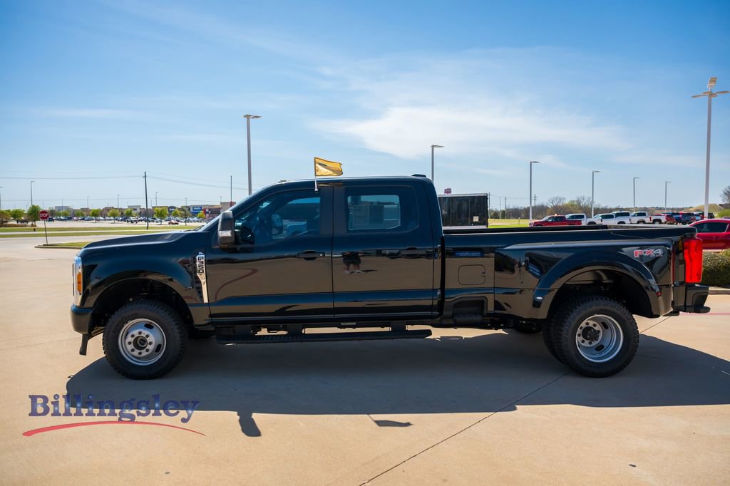Certified 2023 Ford F350 XL w/ FX4 Off-Road Package image 4