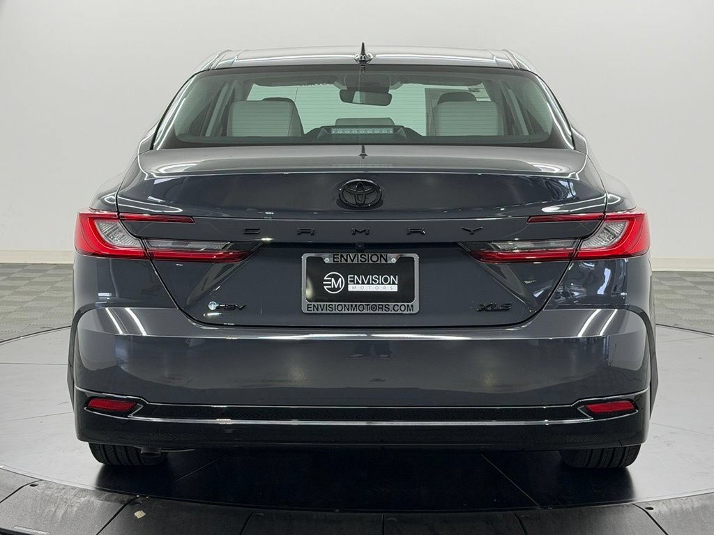 Used 2026 Toyota Camry XLE FWD image 11