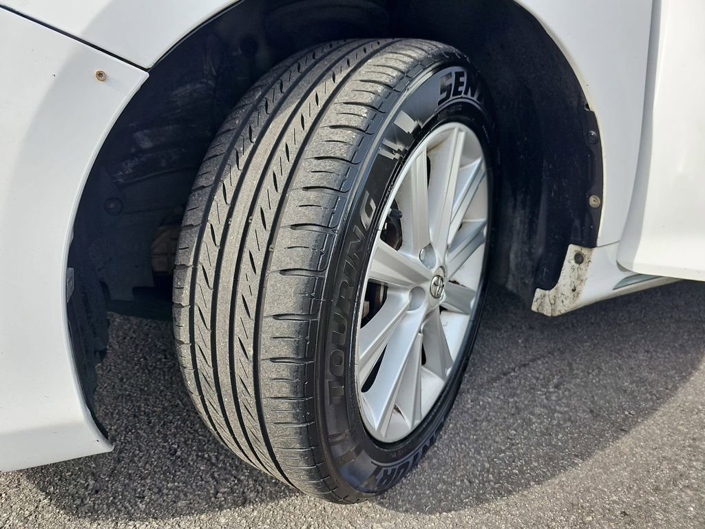 Used 2013 Toyota Camry XLE FWD image 34