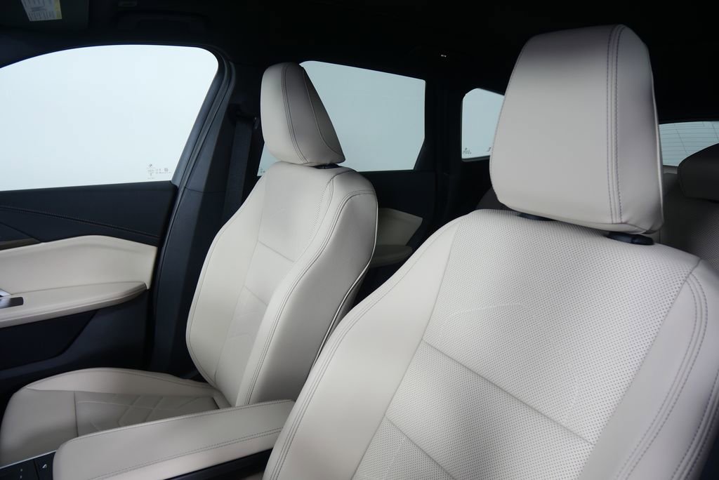 Used 2025 BMW X1 xDrive28i AWD/4WD image 11