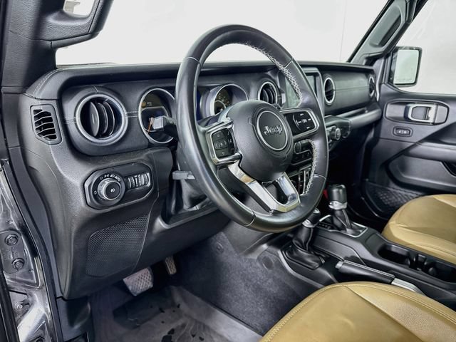 Used 2018 Jeep Wrangler Unlimited Sahara AWD/4WD image 12