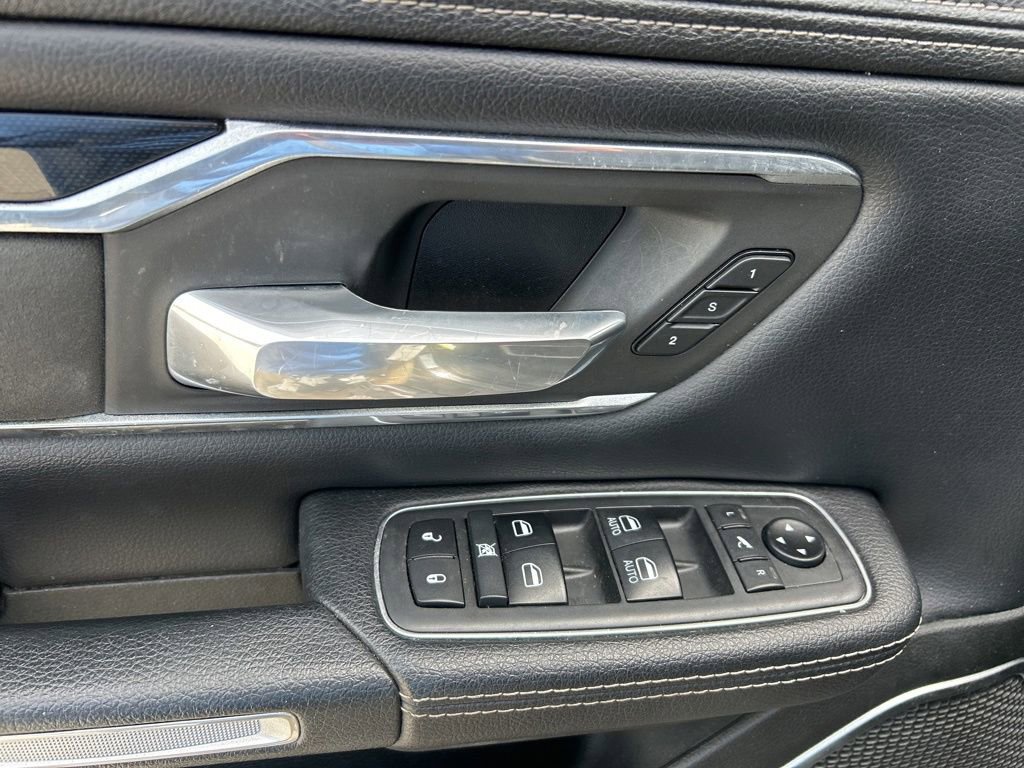 Used 2020 RAM 1500 Laramie w/ Sport Appearance Package image 18
