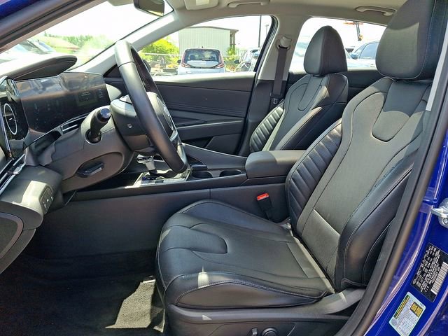 Used 2023 Hyundai Elantra Limited FWD image 13