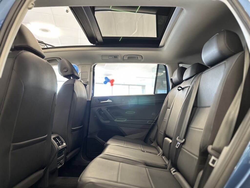 Used 2019 Volkswagen Tiguan SE w/ Panoramic Sunroof Package image 19