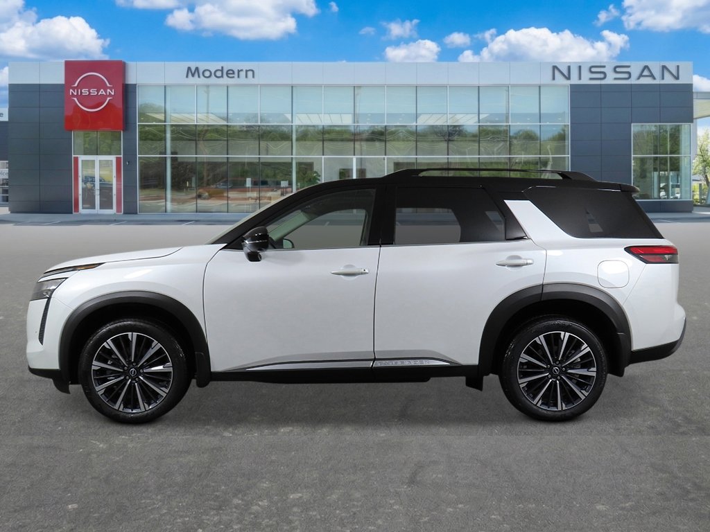 New 2026 Nissan Pathfinder Platinum image 2