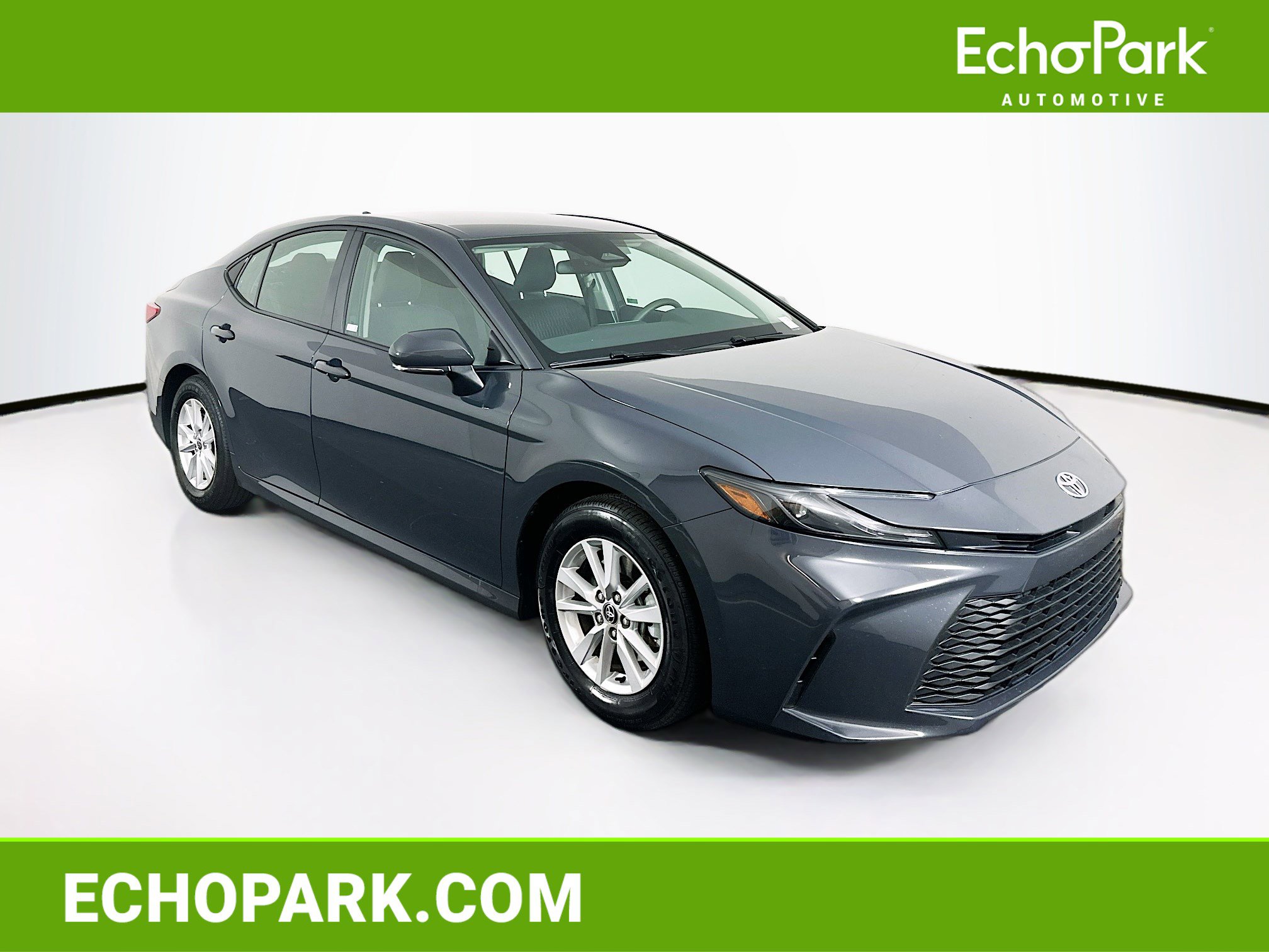 Used 2025 Toyota Camry LE image 1