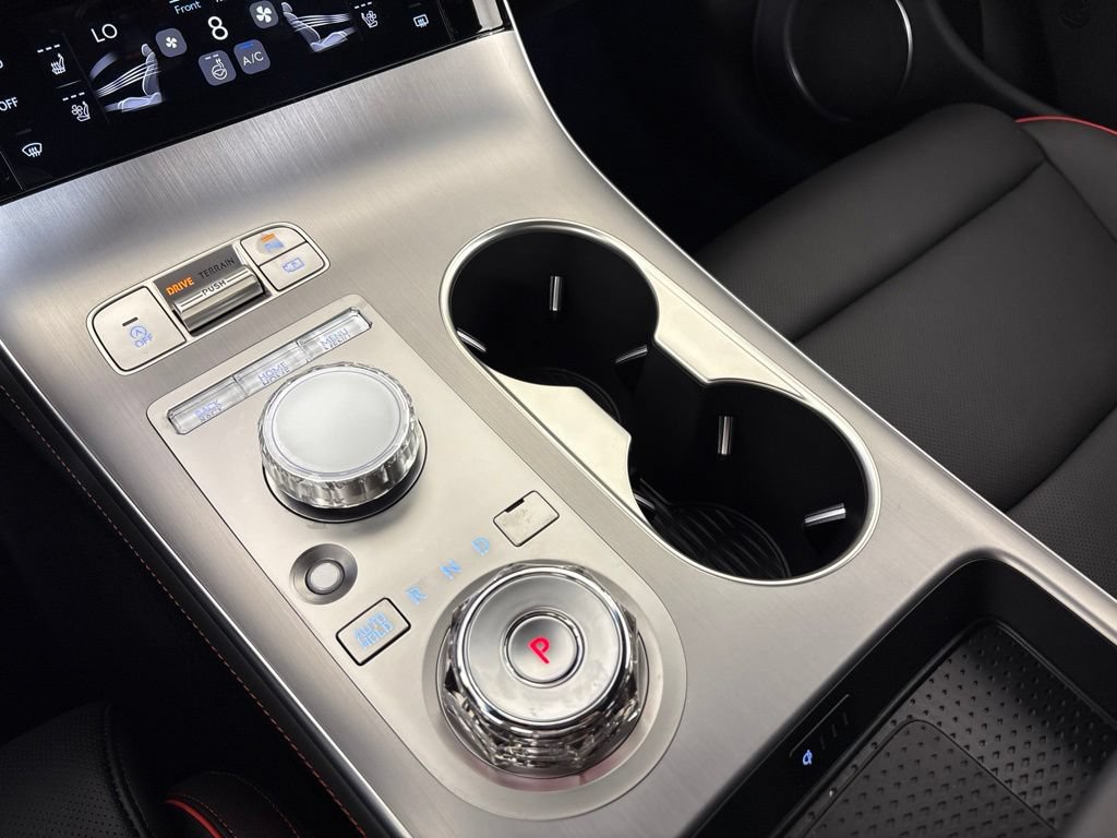 New 2027 Genesis GV70 2.5T Sport Prestige AWD/4WD image 38