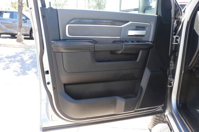 Used 2023 RAM 2500 Big Horn w/ Level 1 Equipment Group image 11