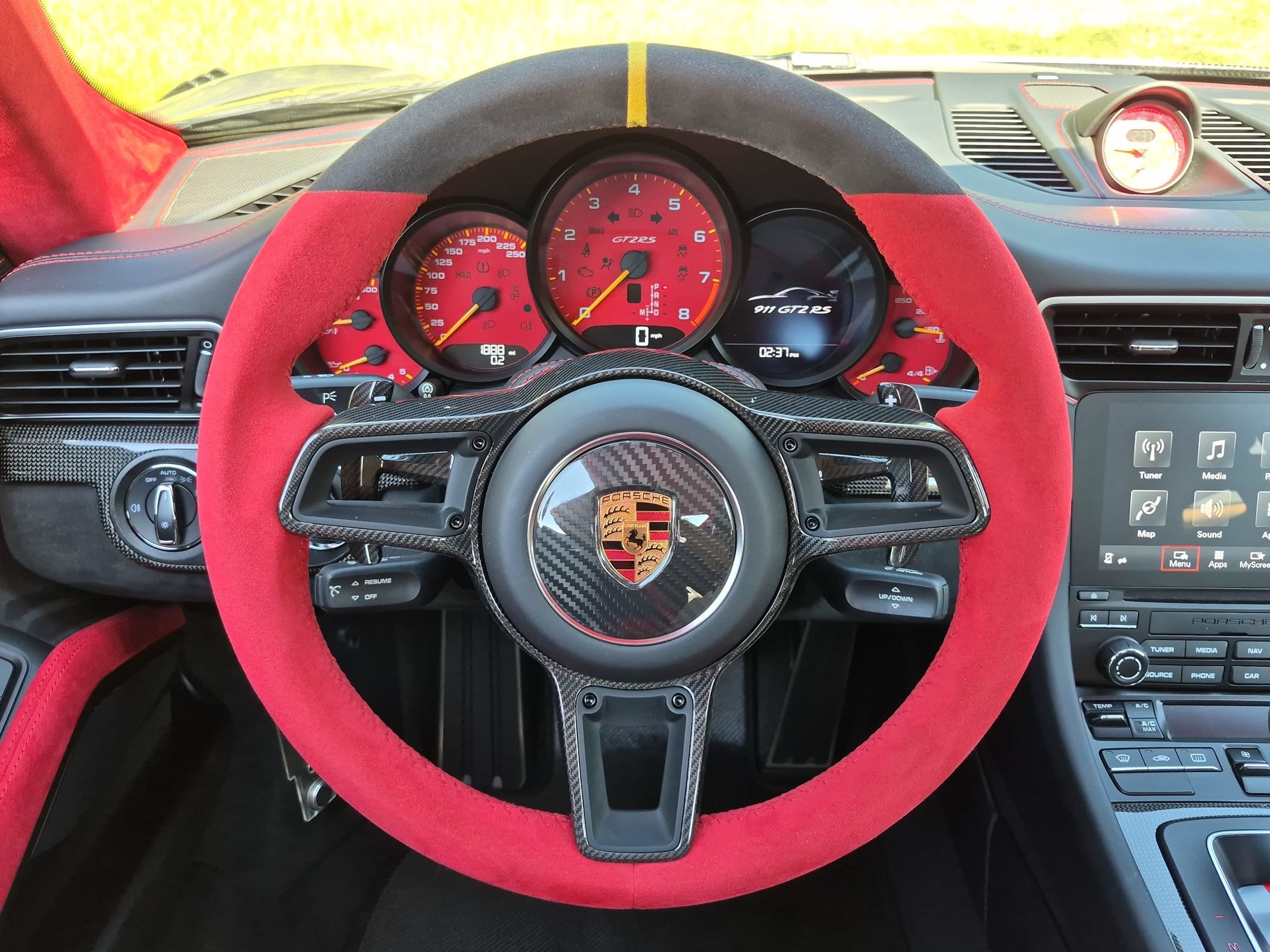 Certified 2018 Porsche 911 GT2 RS RWD image 7